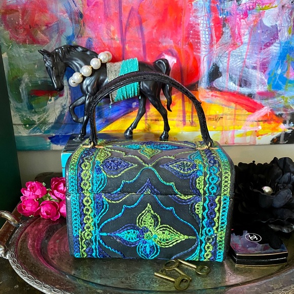 RARE Gorgeous 1950’s Embroidery Box Purse Luxury Handbag Fashion Statement Bag - Picture 2 of 9